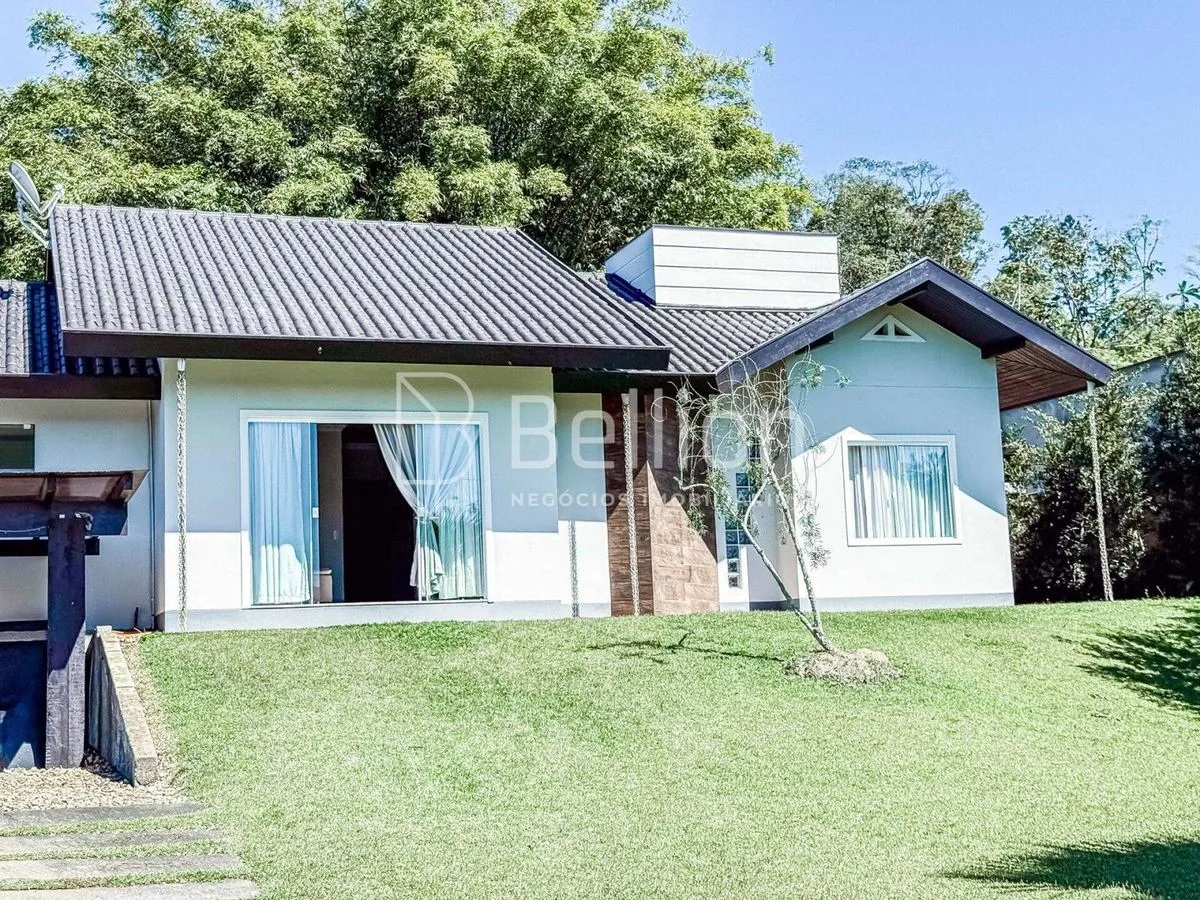 Imagem Casa com 2 lagoas, água corrente e piscina, um verdadeiro paraíso!