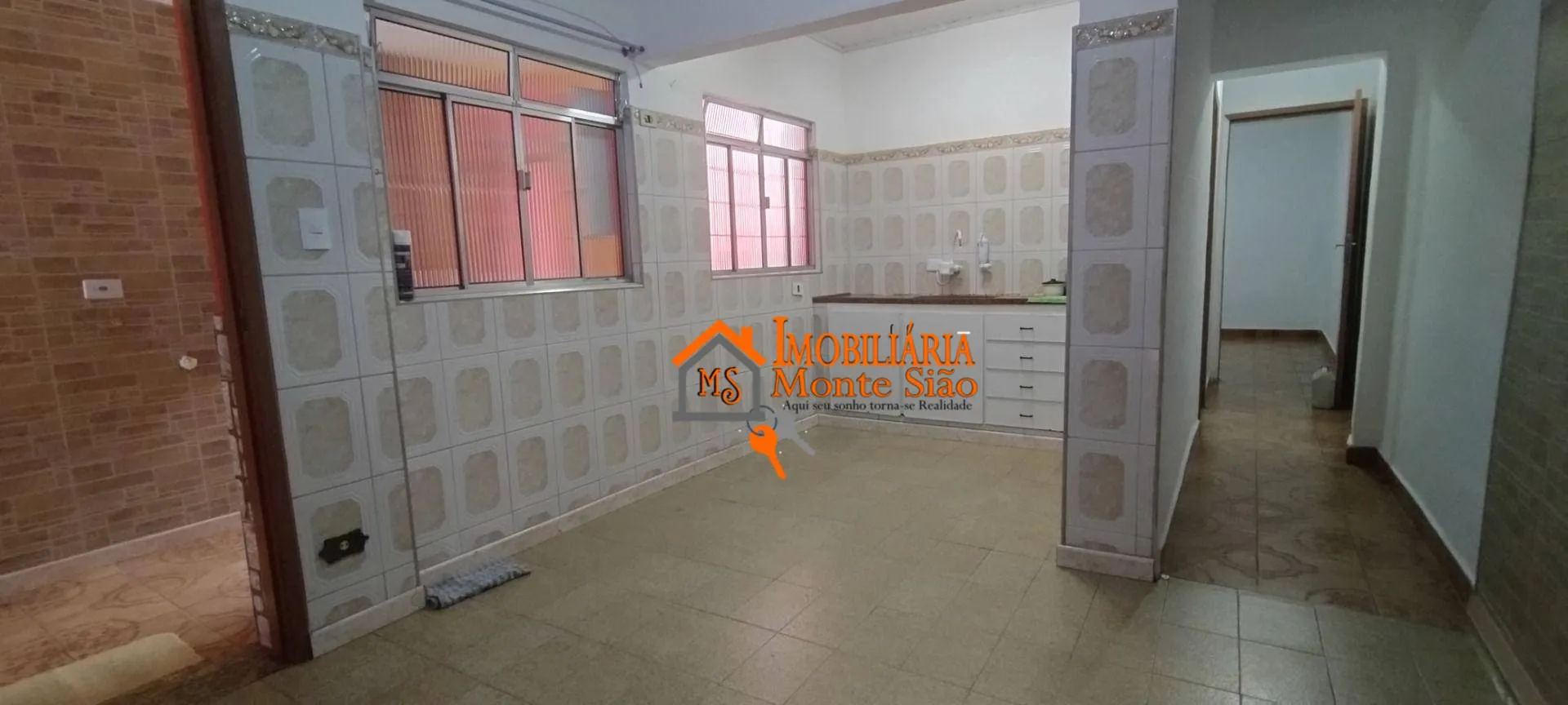 Imagem Casa térrea a venda com 125m² de terreno no Av. Barber Greene - Jardim Santa Clara
