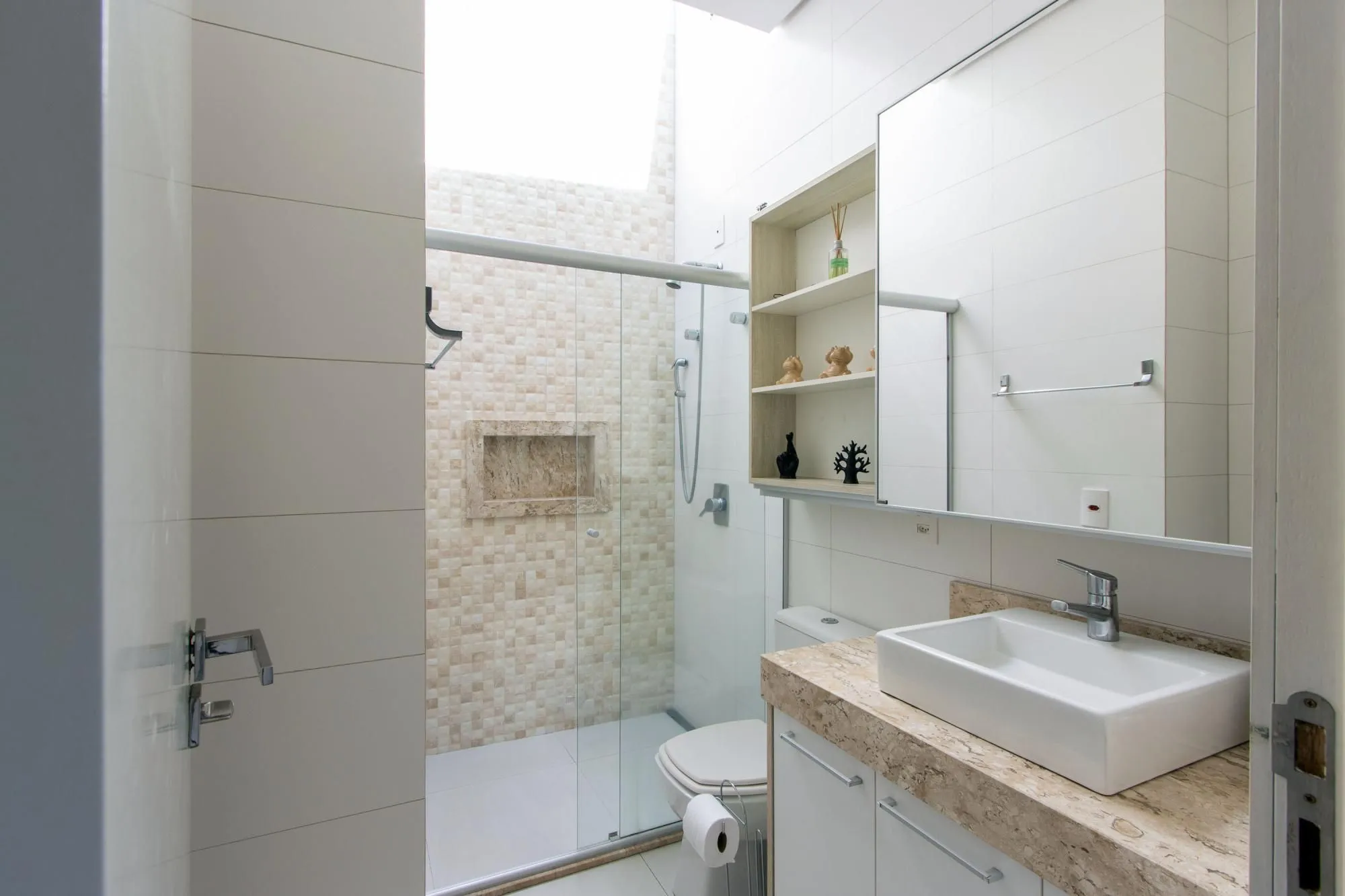 Imagem Luxuosa Casa em Condomínio de Alto Padrão com vista para Guaiba