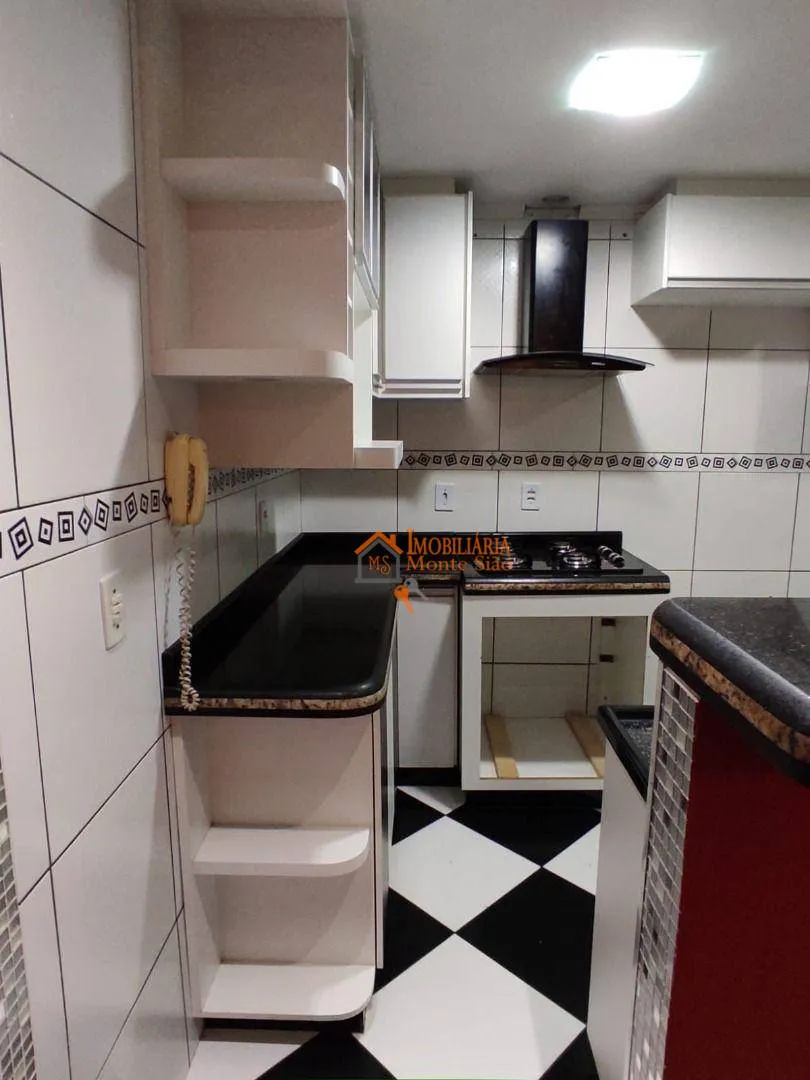 Imagem Apartamento com 2 dormitórios à venda, 44 m² por R$ 220.000,00 - Água Chata - Guarulhos/SP