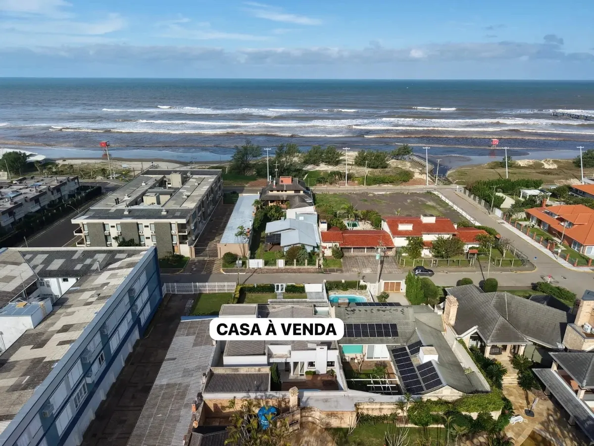 Imagem CASA EM BAIRRO À VENDA