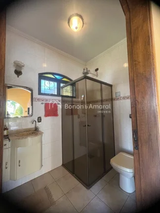 Imagem Casa à venda em Campinas, ideal para quem procura um imóvel amplo, com forte vocação tanto resid...
