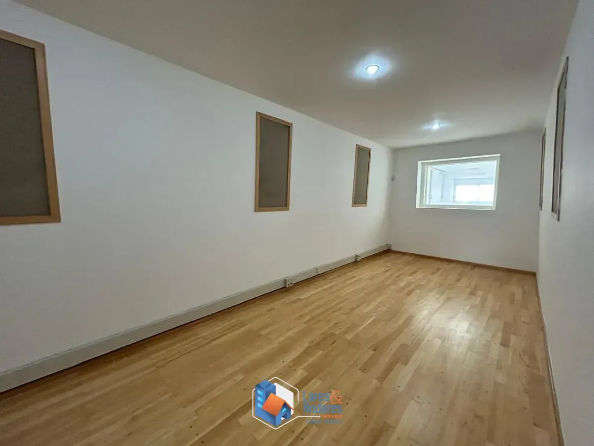 Imagem Casa para venda em Vila Mariana com 3 quartos, 200m²