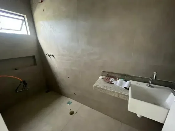 Imagem Conforto, Localização e Tranquilidade: A Casa Perfeita para Você!