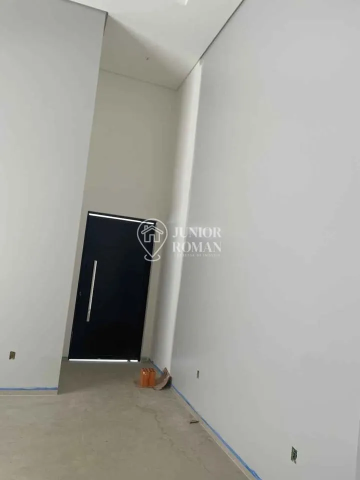 Imagem CASA ALTO PADRÃO COM 3 SUÍTES, 2 SALAS, PISCINA E GARAGEM PARA 2 CAMINHONETES - BAIRRO BANDEIRANTES - BARREIRAS/BA