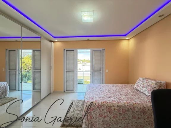 Imagem Casa em Condomínio em Vinhedo-SP: 4 Quartos, 2 Suítes, 3 Salas, 4 Banheiros, 4 Vagas - Imperdível!