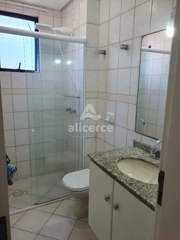 Imagem Apartamento à venda com 2 quartos 1 suíte, 76m² em Centro Florianópolis