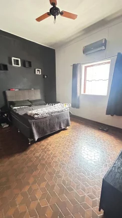 Imagem Vende-se Casa sobrado no Centro