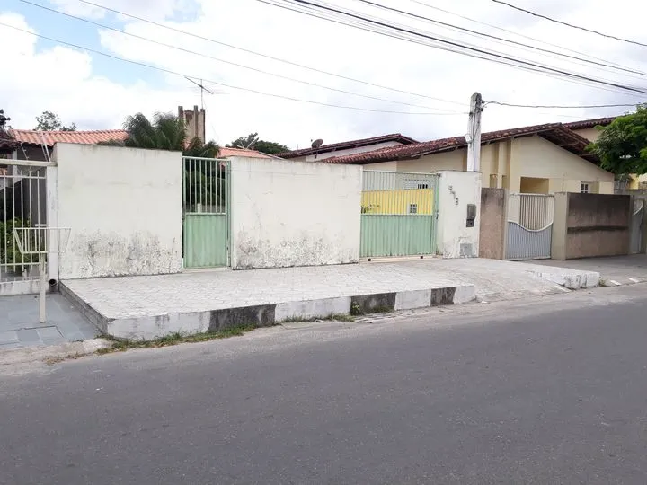 Imagem Casa com 4 Quartos para Alugar, 250 m² em Santa Mônica - Feira De Santana