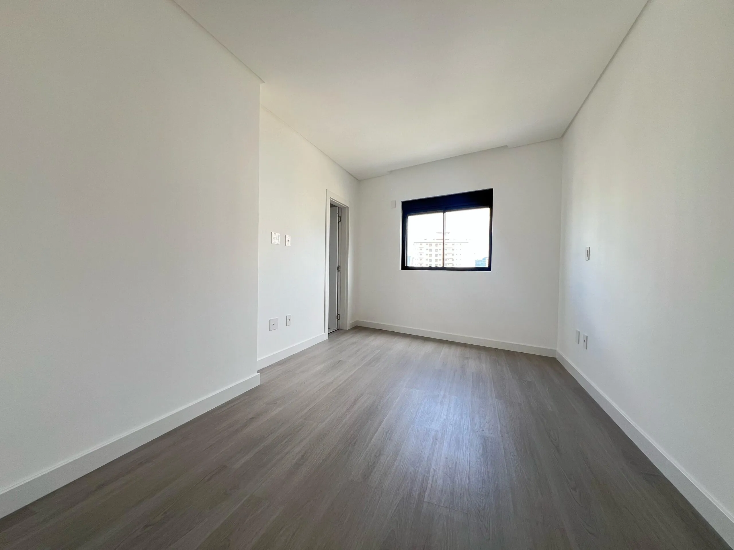 Imagem Apartamento com vista para o mar à venda com 112m2 por R$ 2.800.000,00