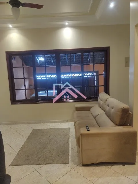Imagem Casa à venda Vila Jeriva - Área útil 177 m2 com 3 dormitórios suíte / 2 vagas / Excelente localizaçã
