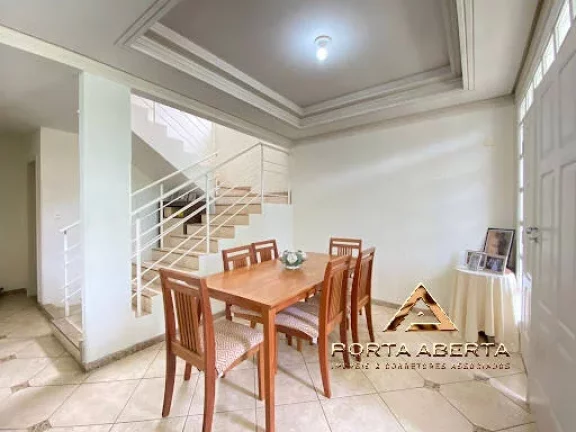 Imagem Casa triplex Iguaçu- cod 1194