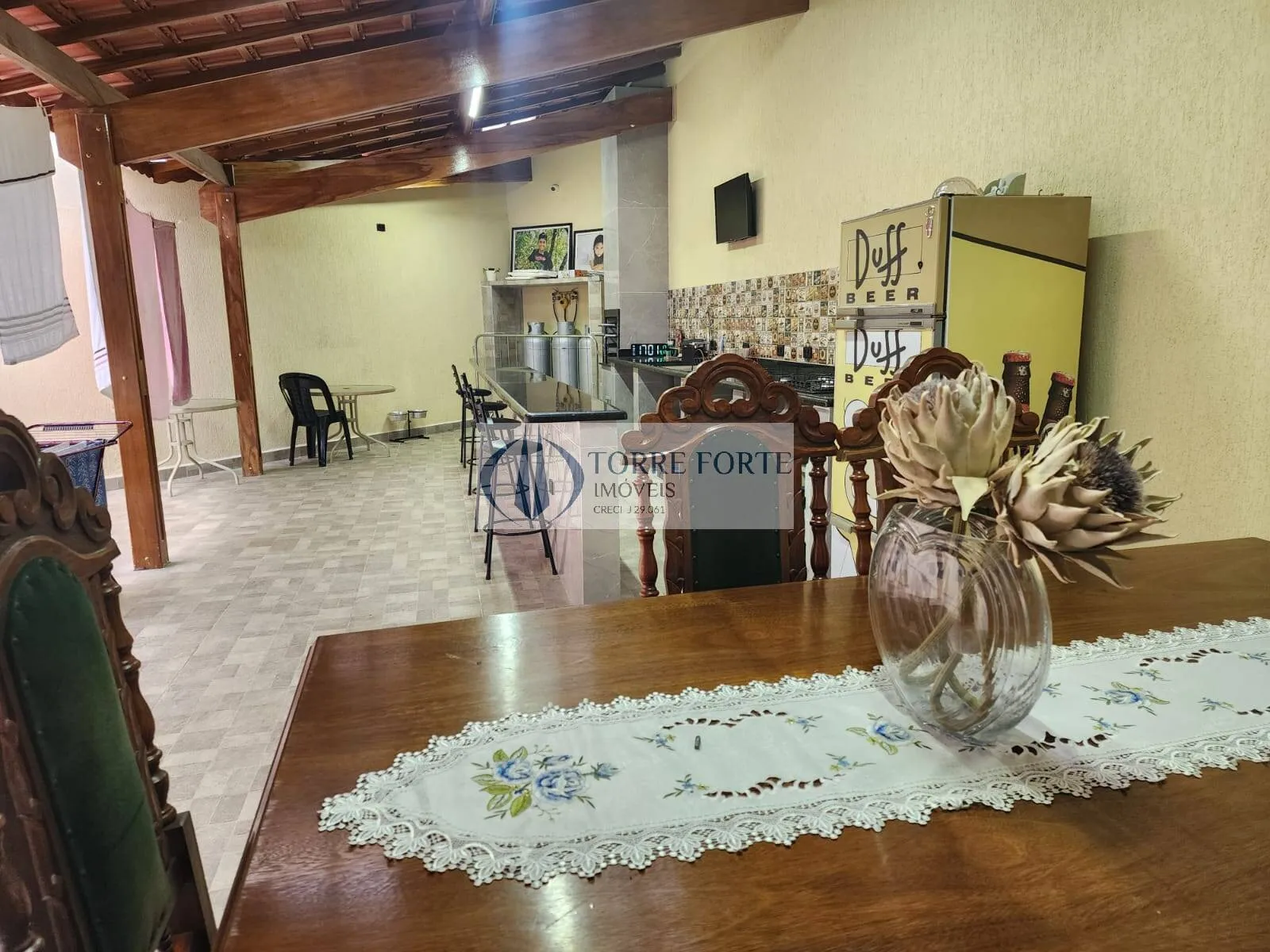 Imagem Sobrado com 3 quartos 2 suites , Picina ,5 vagas no Parque do Carmo.