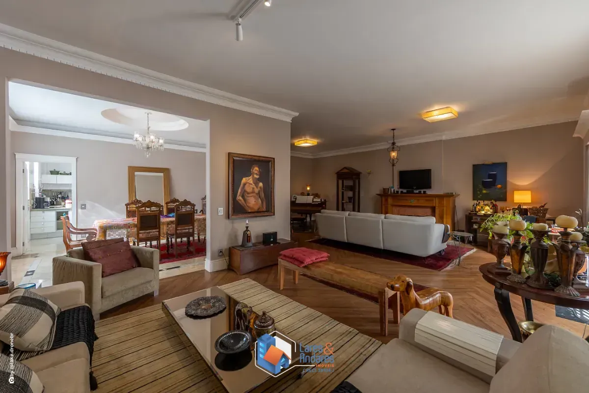 Imagem Casa para venda em Morumbi com 4 quartos, sendo 2 suítes, 556m²