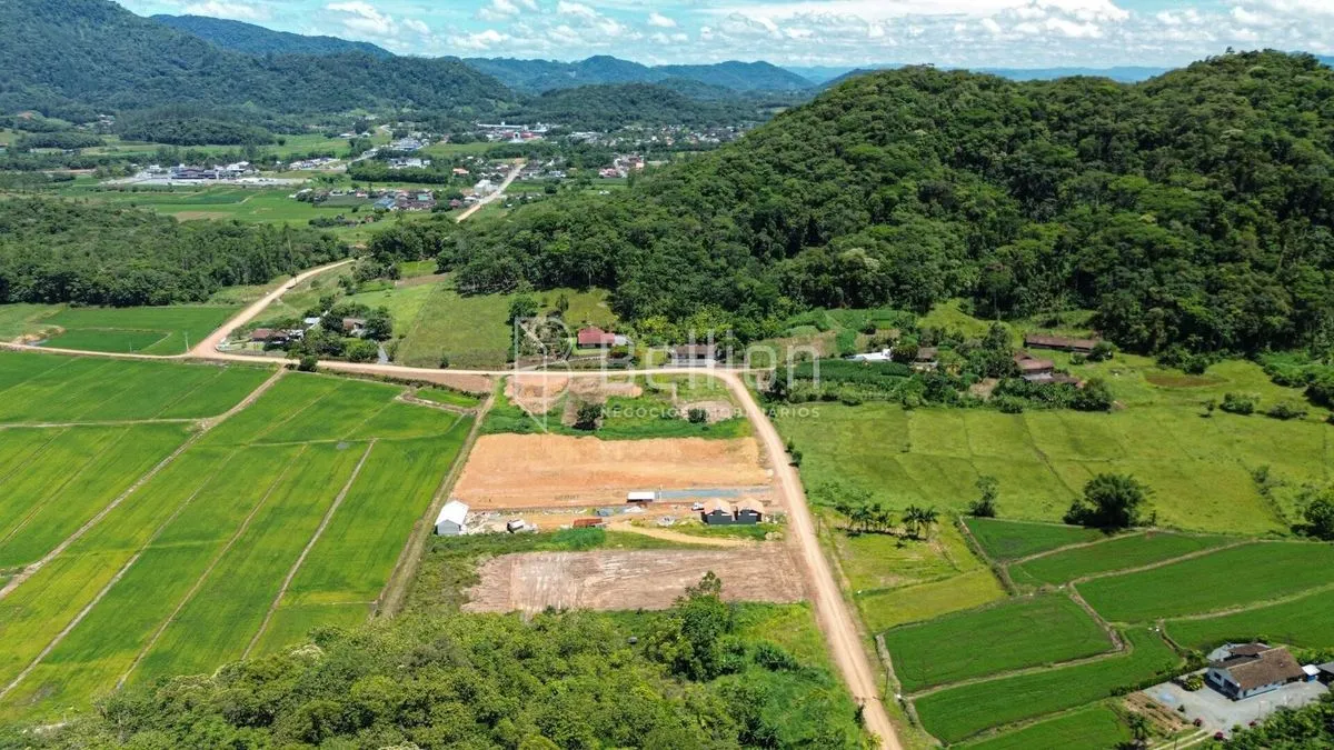 Imagem Terreno amplo no Centro de Rio dos Cedros - excelente potencial