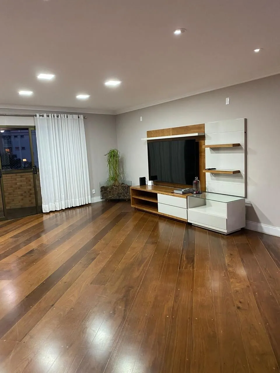 Imagem Apartamento à Venda Edifício Maxims, 4 quartos, suítes, 3 vagas, 238m²· Santo Antônio · São Caetano do Sul/SP