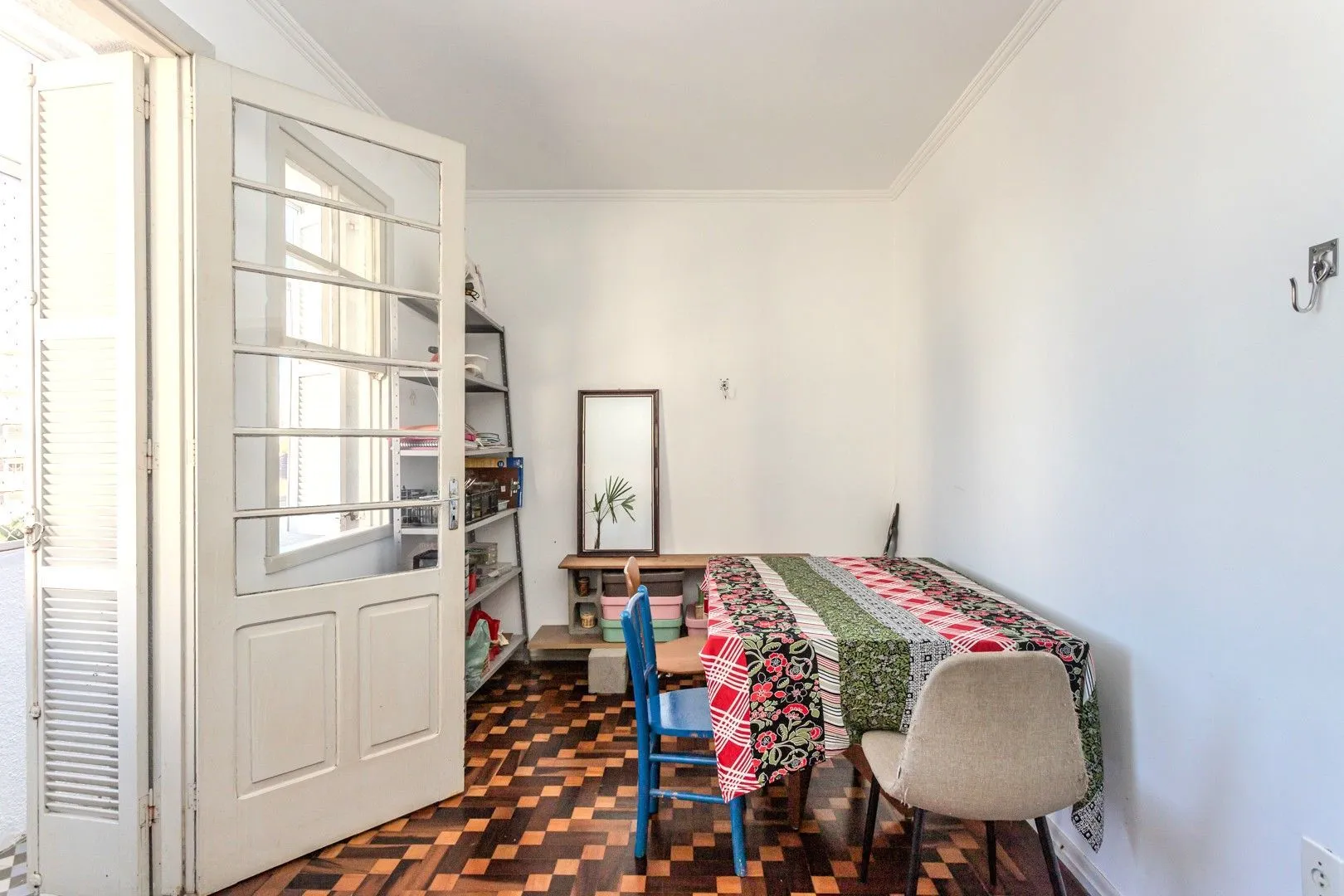 Imagem Apartamento no bairro Petrópolis de 3 dormitórios REFORMADO