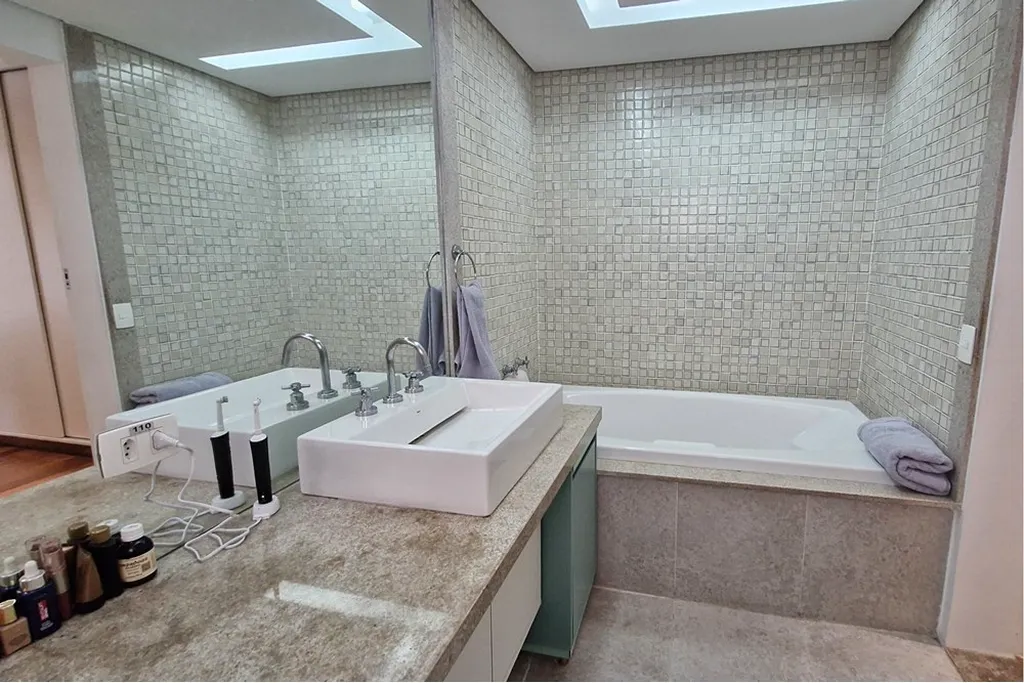 Imagem Casa à venda em São Paulo, Jardim Prudência, com 3 quartos, 315m2