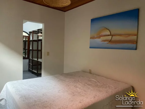 Imagem Bela Casa - Rica em Madeira - 6 Dormitórios - Escritura Definitiva - Residencial ou Comercial - Confira!