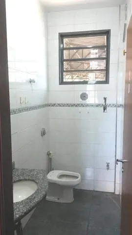 Imagem Imóvel Industrial com 2 Galpões