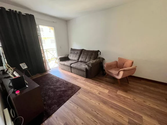 Imagem Vendo esta excelente cobertura Nova Friburgo. Centro do bairro Cônego.