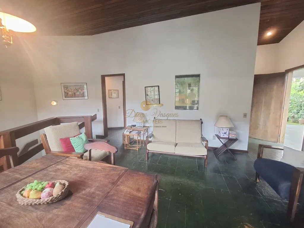 Imagem Casa em Condomínio para Venda em Teresópolis / RJ no bairro Parque do Imbui