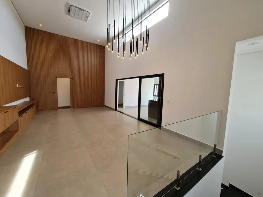 Imagem Linda Casa Térrea no Ecoresidencial Fazenda Jequitibá com 456m².