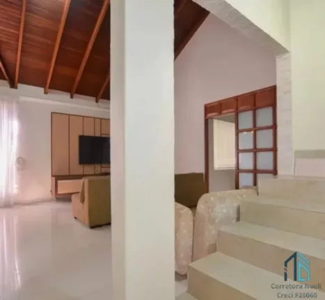 Imagem Casa com edícula a venda, 03 quartos c/suíte, no Portão em Curitiba PR