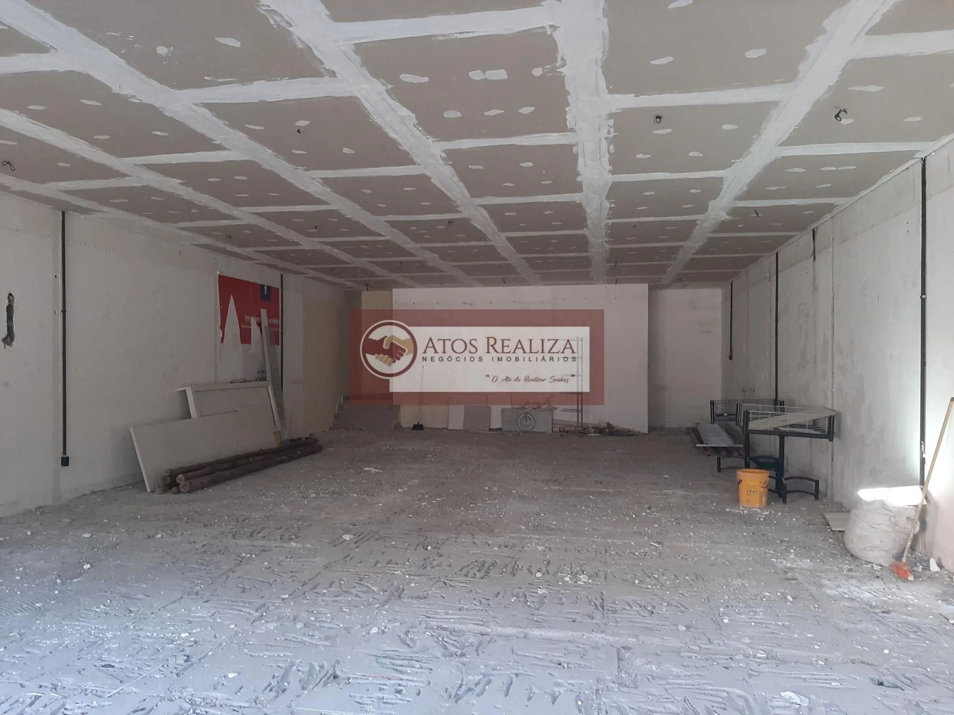Imagem VENDO SALÃO COMERCIAL DE 260m² NO BALNEÁRIO SÃO FRANCISCO. ESSA É A OPORTUNIDADE PARA VOCÊ MONTAR SUA EMPRESA.