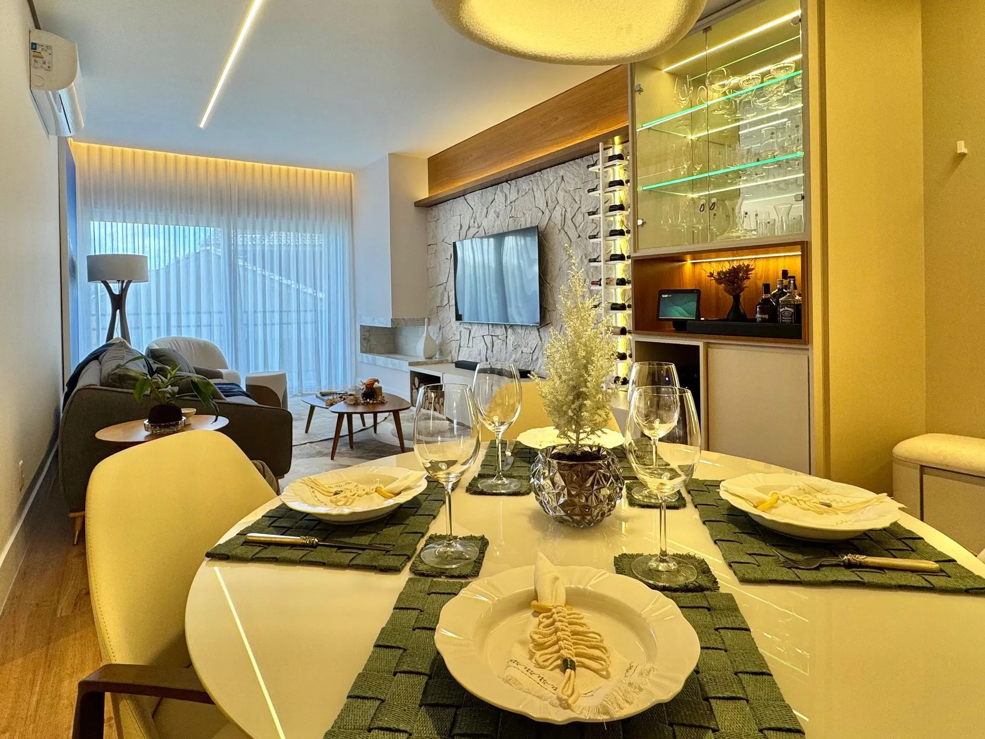 Imagem Apartamento à venda em Gramado, Carniel, com 2 quartos, 80m2