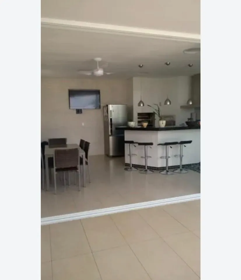 Imagem Casa Alto Padrão Localizada no Condominio Vila dos Inglezes.