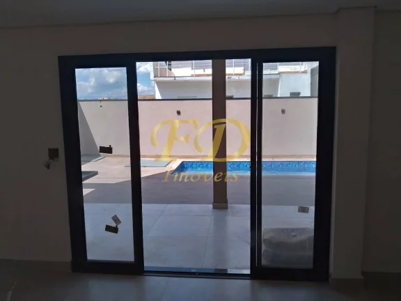 Imagem Casa em Condomínio Fechado em Atibaia