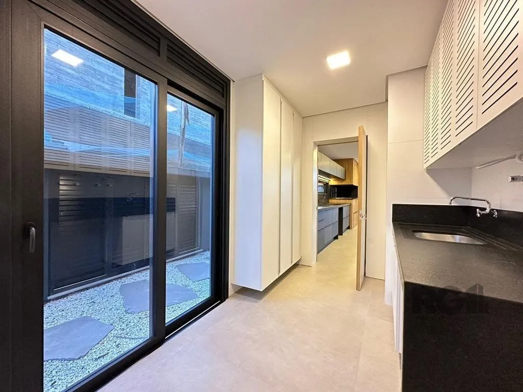Imagem Casa de Condomínio em Atlântida Sul