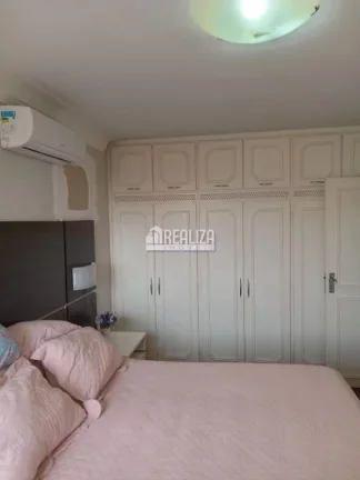 Imagem Apartamento com 3 Dormitórios e Móveis Planejados no Condomínio Edificio Rossana, em Uberaba