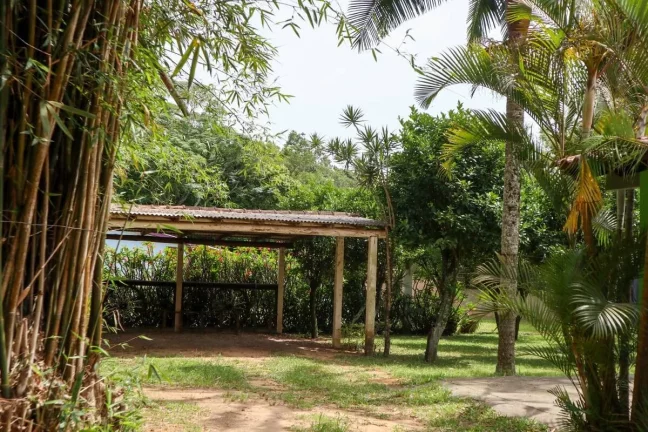 Imagem Excelente Sítio com 4.672m², em condomínio, no centro de Águas Claras