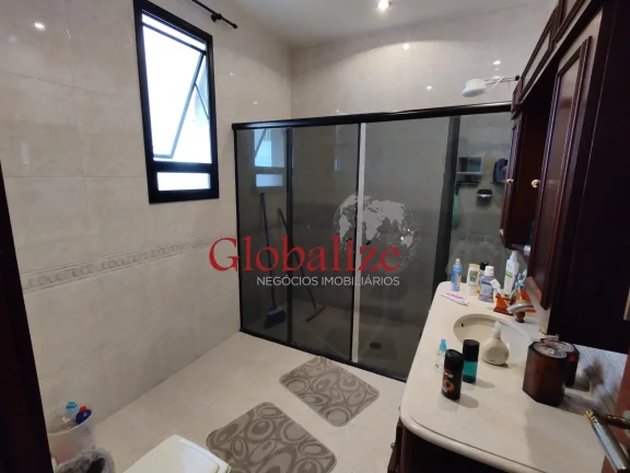 Imagem Sobrado à venda com 4 dormitórios e até 7 vagas, no bairro da Pompéia em Santos por R$ 2.900.000,00