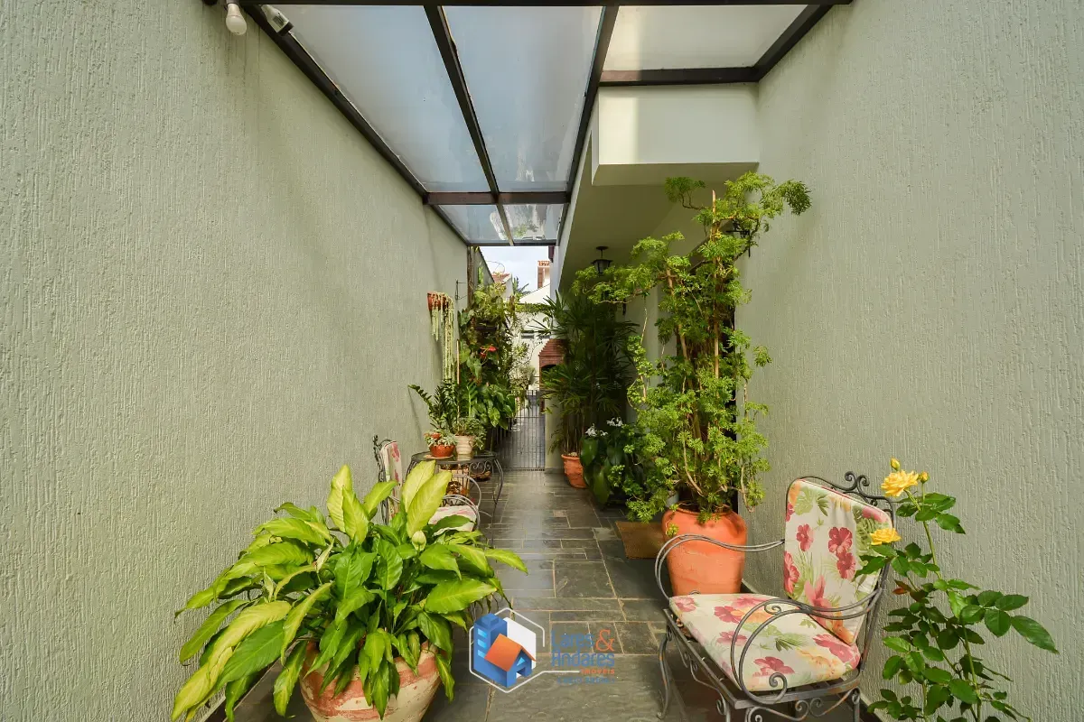 Imagem Sobrado para venda em Sumaré com 4 quartos, sendo 2 suítes, 190m²