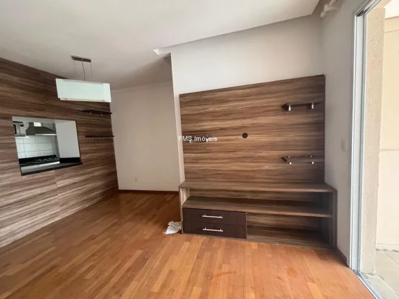 Imagem Apartamento à venda em São Paulo. Bairro Bela Vista: 3 quartos, 1 suíte, 1 sala, 2 banheiros, 1 vaga, 66m².