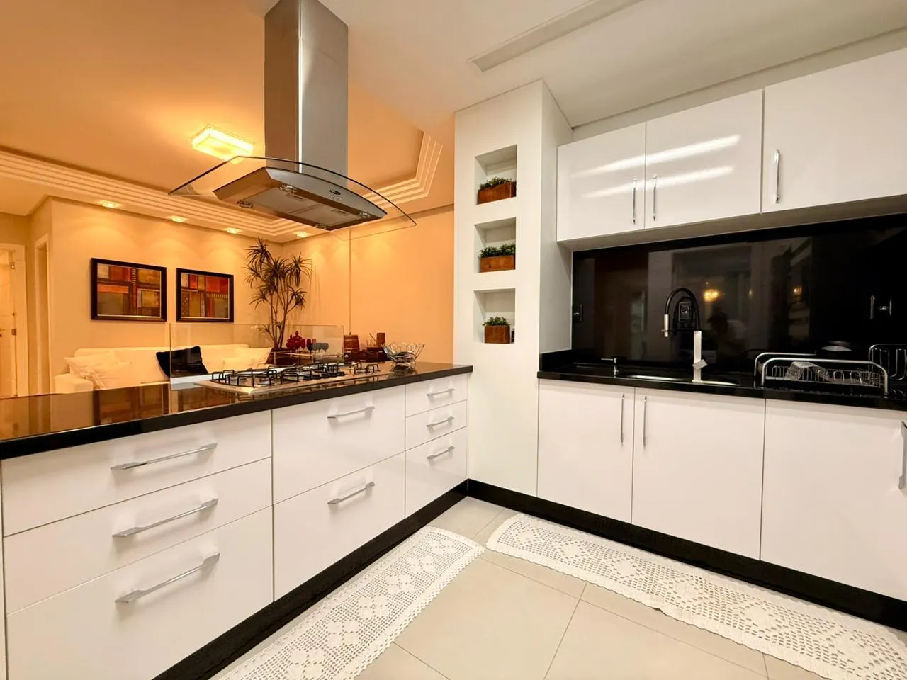 Imagem Apartamento com vista para o mar à venda com 161m2 por R$ 3.500.000,00