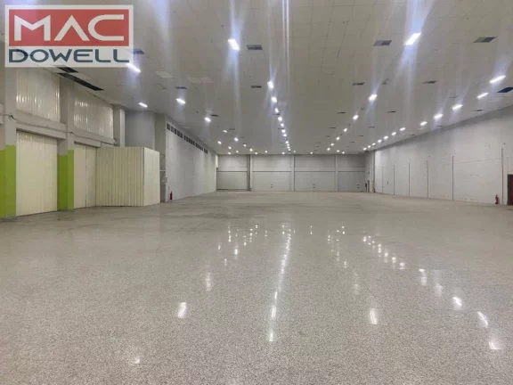 Loja 3.800 mts² / Sub 3.186 m² / Te 5.490 m² - Rod. Dutra - SJM em Rodovia Presidente Dutra