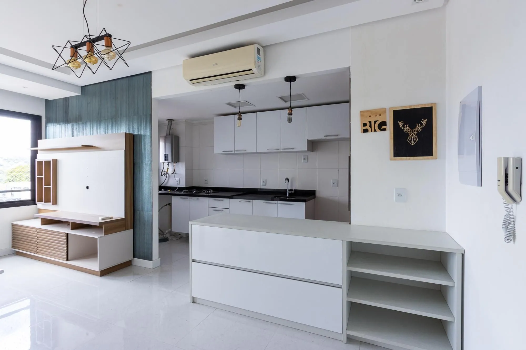 Imagem Apartamento para Locação - 40.12m², 1 dormitório, 1 vaga - Camaquã