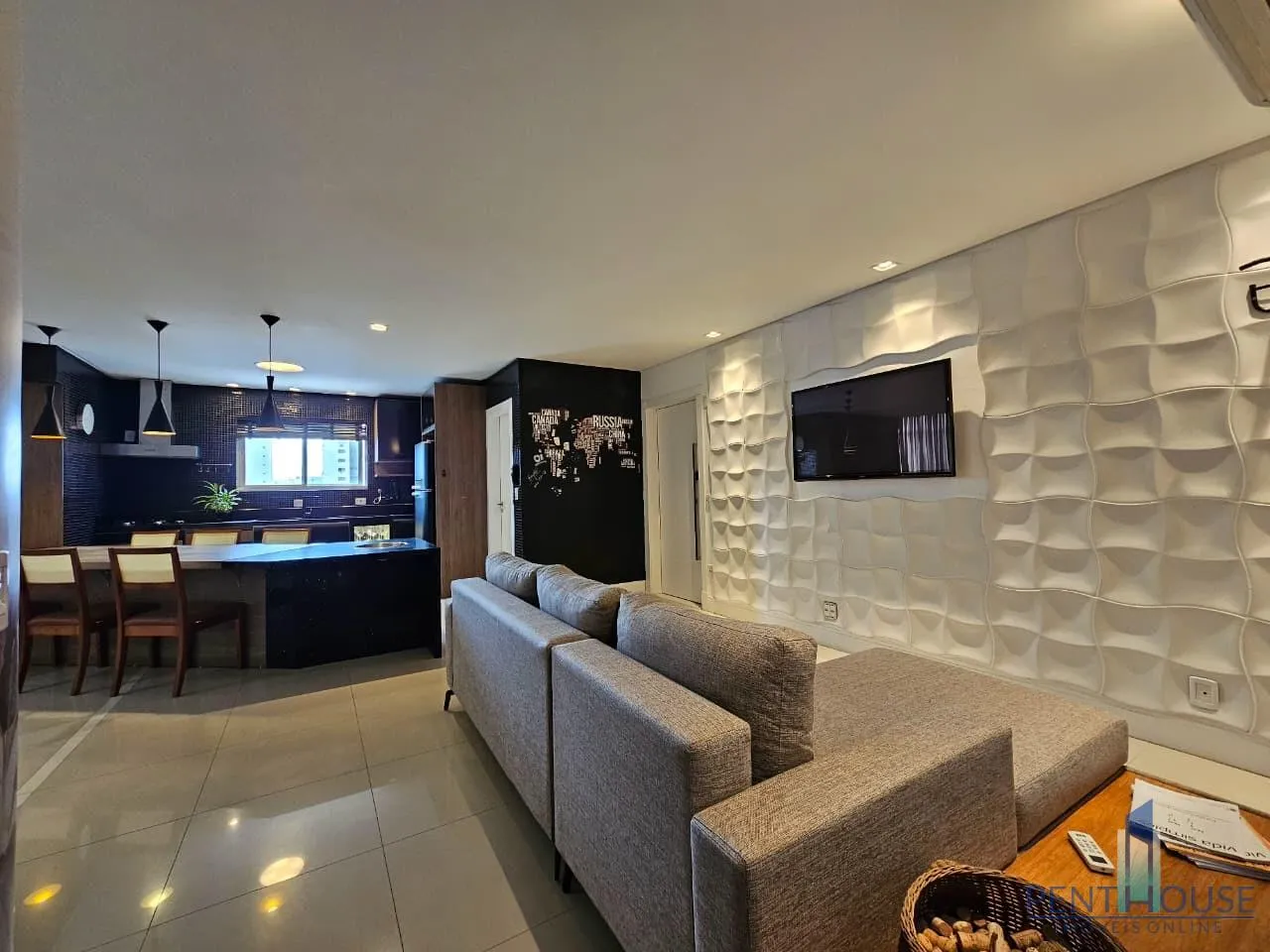Imagem Apartamento Zona Central para Venda em Balneário Camboriú, CENTRO, 3 dormitórios, 3 suítes, 4 banheiros, 2 vagas