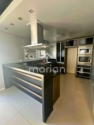 Imagem Sobrado com 3 quartos, Centro - Penha