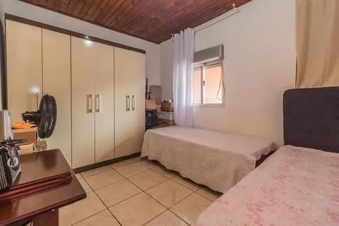 Imagem Casa 2 dorms à venda Avenida Outeiro, Coronel Aparício Borges - Porto Alegre