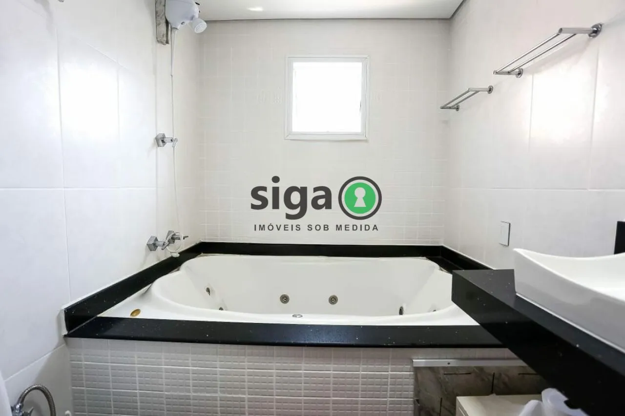 Imagem Casa à venda com 190m², 3 quartos e 3 vagas