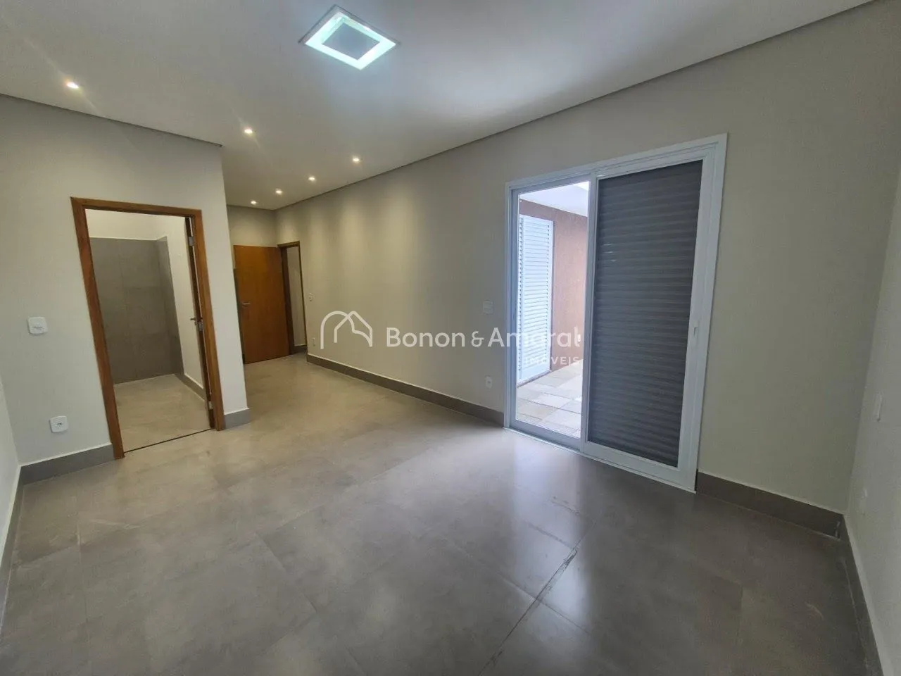 Imagem Casa a venda no Condomínio Jardim dos Lírios - Paulínia, SP