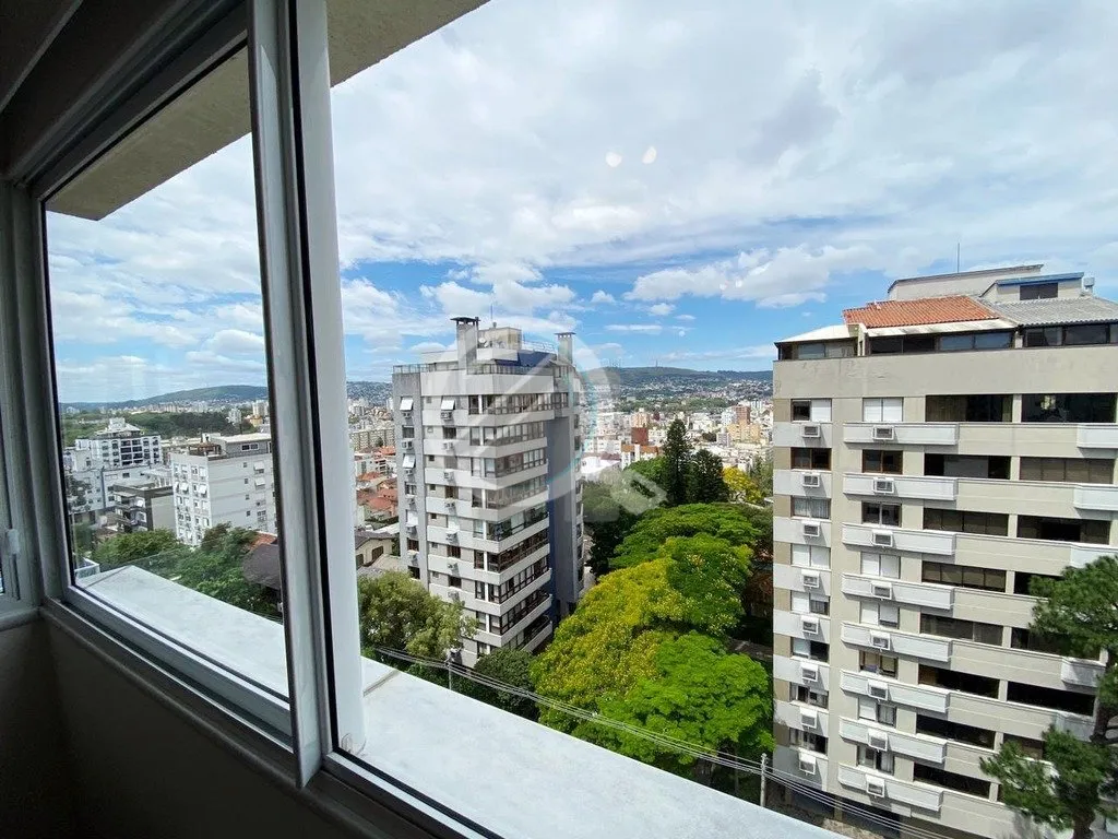 Imagem Ótimo apartamento com 1 dormitório no bairro Petrópolis. São 50m² privativos, com suíte e lava...