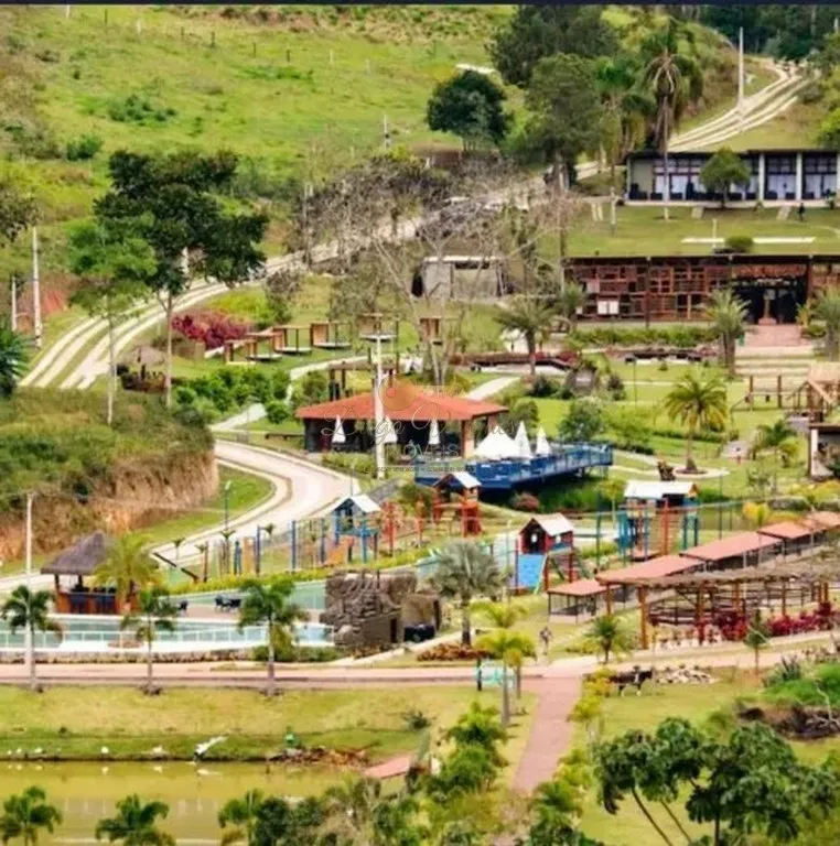 Imagem Terreno em Condomínio para Venda em Teresópolis / RJ no bairro Fazenda Alpina