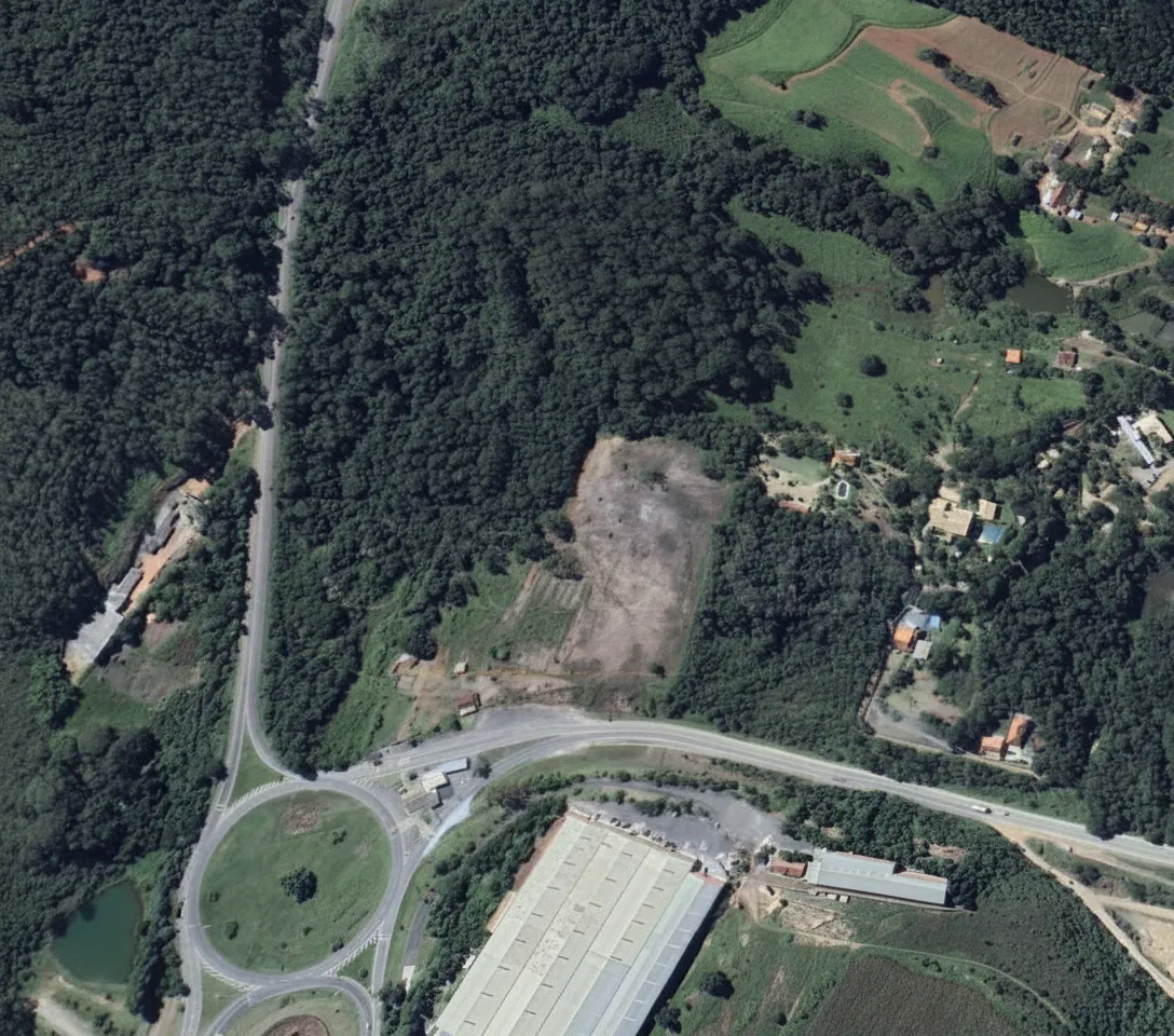 Imagem Chácara à venda em Laranjeiras de Caldas, Caldas
