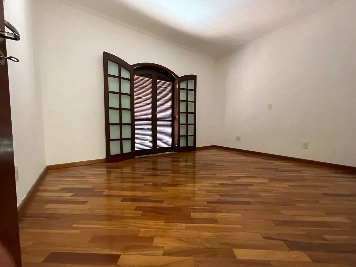 Imagem Linda Casa de Alto Padrão à Venda no Jardim Pagliato ? Qualidade e Conforto em Cada Detalhe